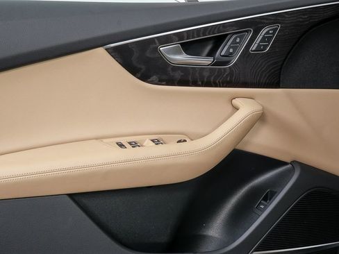 Used 2023 Audi Q8 Premium Plus w/ Premium Plus Package image 6