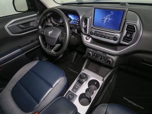 Used 2024 Ford Bronco Sport Outer Banks w/ Tech Package AWD/4WD image 17