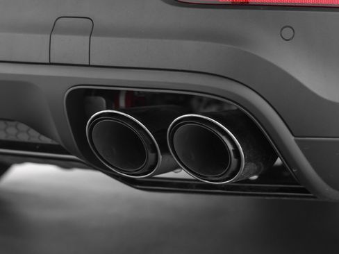 Certified 2026 Porsche Cayenne E-Hybrid AWD/4WD image 18