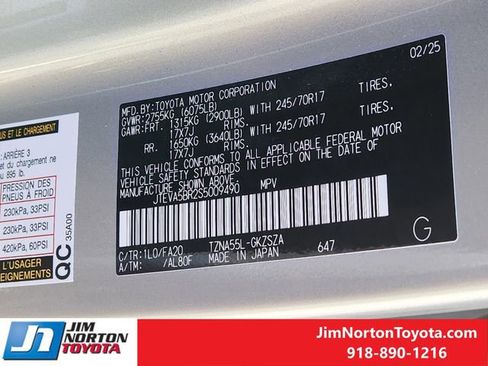 Used 2025 Toyota 4Runner SR5 image 33