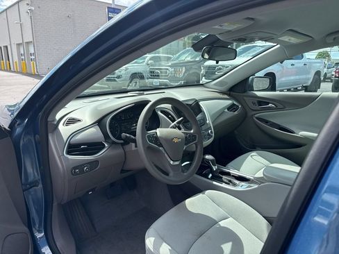 Used 2024 Chevrolet Malibu LT FWD image 6