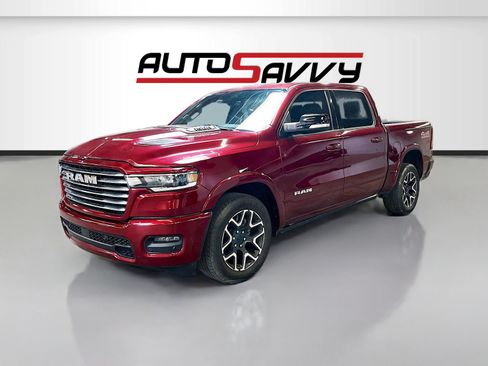 Used 2025 RAM 1500 Laramie w/ Laramie Southwest Edition AWD/4WD image 3