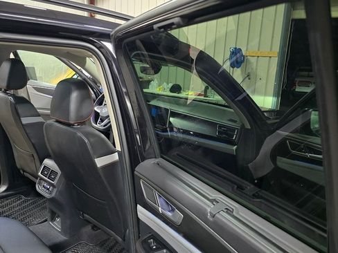 Certified 2024 Volkswagen Atlas Peak Edition SE image 34