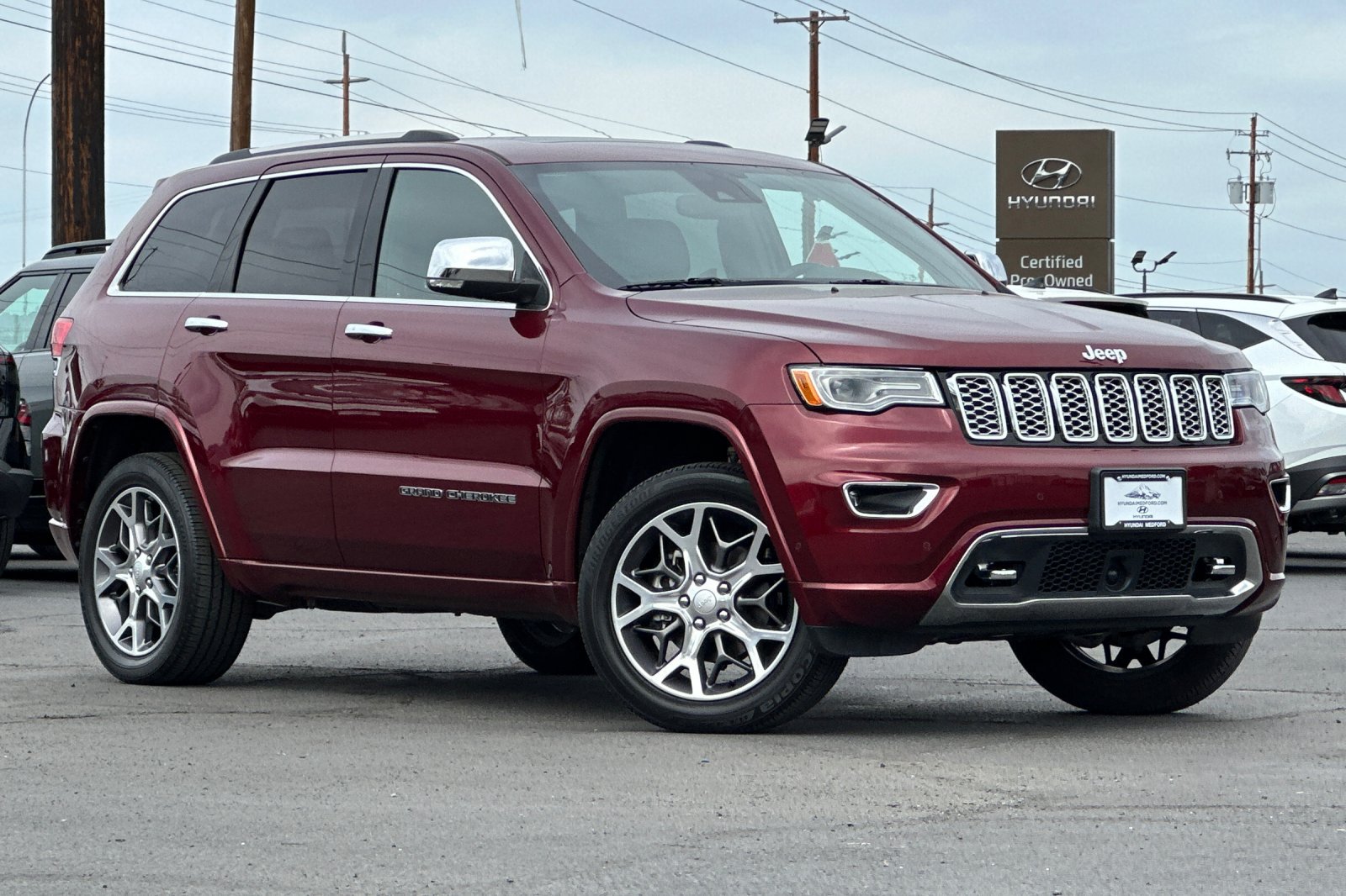 Used 2020 Jeep Grand Cherokee Overland AWD/4WD image 2