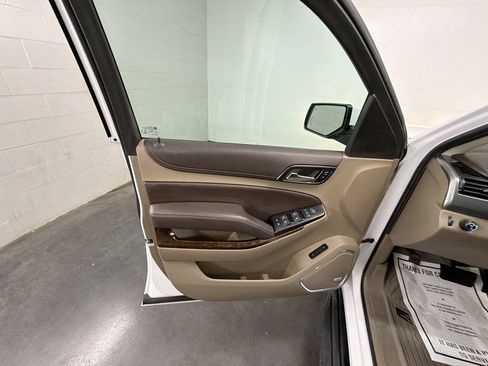 Used 2020 Chevrolet Tahoe LT RWD image 23