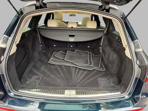 Used 2018 Mercedes-Benz E 400 4MATIC Wagon image 17