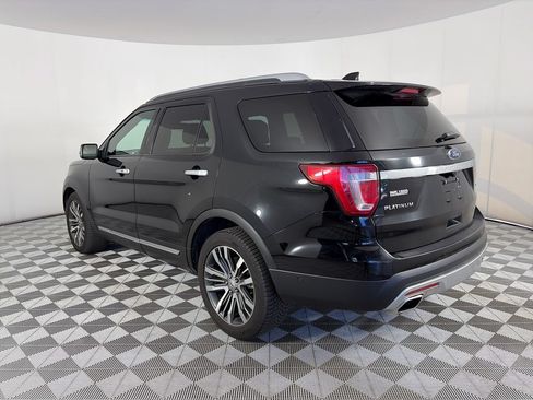 Used 2017 Ford Explorer Platinum AWD/4WD image 5