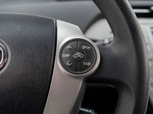 Used 2015 Toyota Prius Two image 19