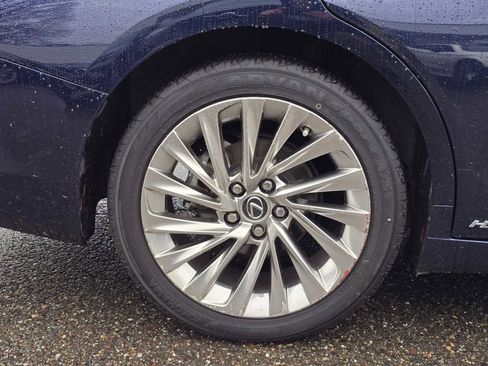 Used 2019 Lexus ES 300h image 9