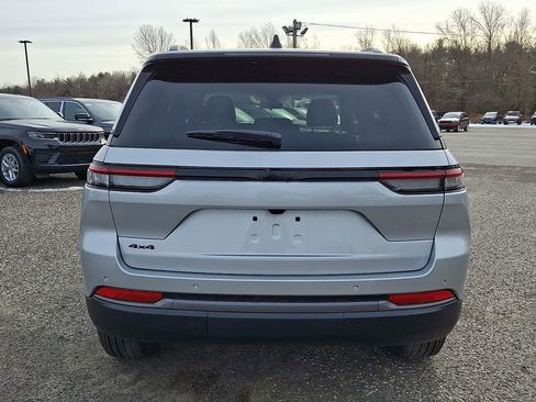 New 2026 Jeep Grand Cherokee Altitude AWD/4WD image 7