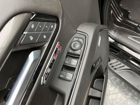Certified 2024 GMC Sierra 1500 AT4 w/ Technology Package AWD/4WD image 11