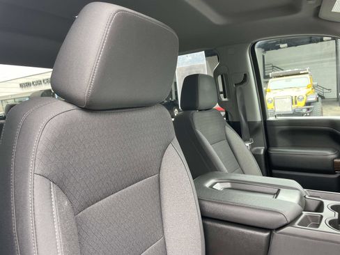Used 2021 GMC Sierra 2500 SLE w/ SLE Value Package; image 28