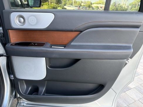Used 2024 Lincoln Navigator L Black Label image 22