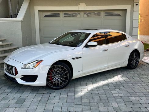 Used 2017 Maserati Quattroporte GTS GranSport RWD image 4