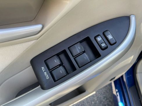 Used 2010 Toyota Prius Three image 14