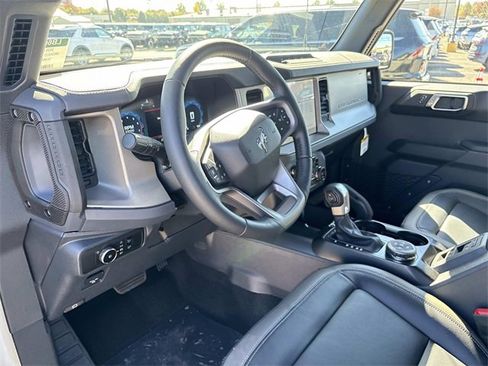 New 2025 Ford Bronco Outer Banks w/ Sasquatch Package image 22