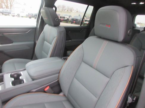 New 2026 GMC Acadia AT4 image 13