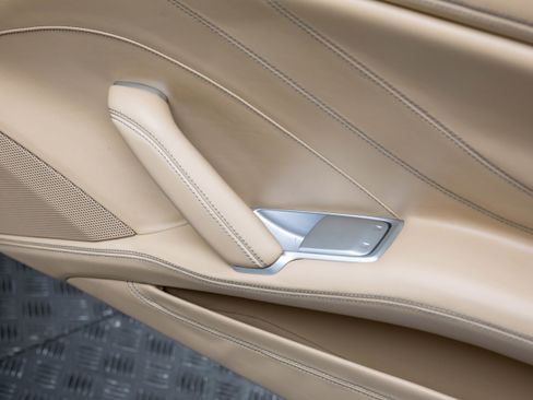 Certified 2016 Ferrari California T image 34