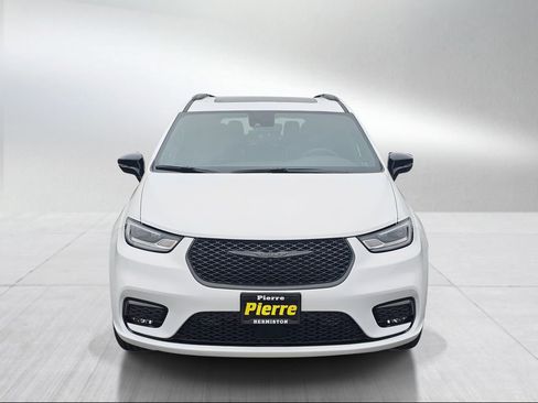 New 2026 Chrysler Pacifica Limited w/ S Appearance Package image 6