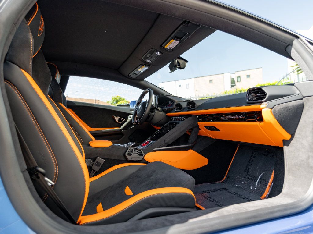 Used 2023 Lamborghini Huracan Tecnica RWD image 19