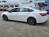 Used 2017 Toyota Avalon XLE image 2