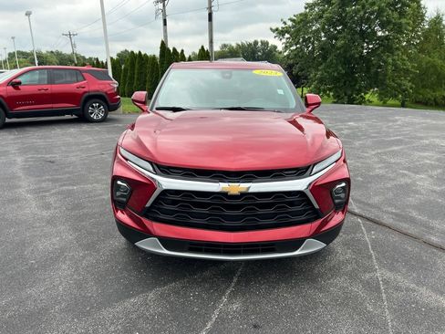 Used 2023 Chevrolet Blazer LT w/ Driver Confidence Package FWD image 2