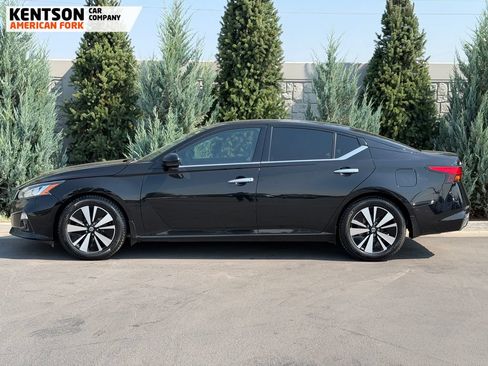 Used 2019 Nissan Altima 2.5 SV FWD image 4