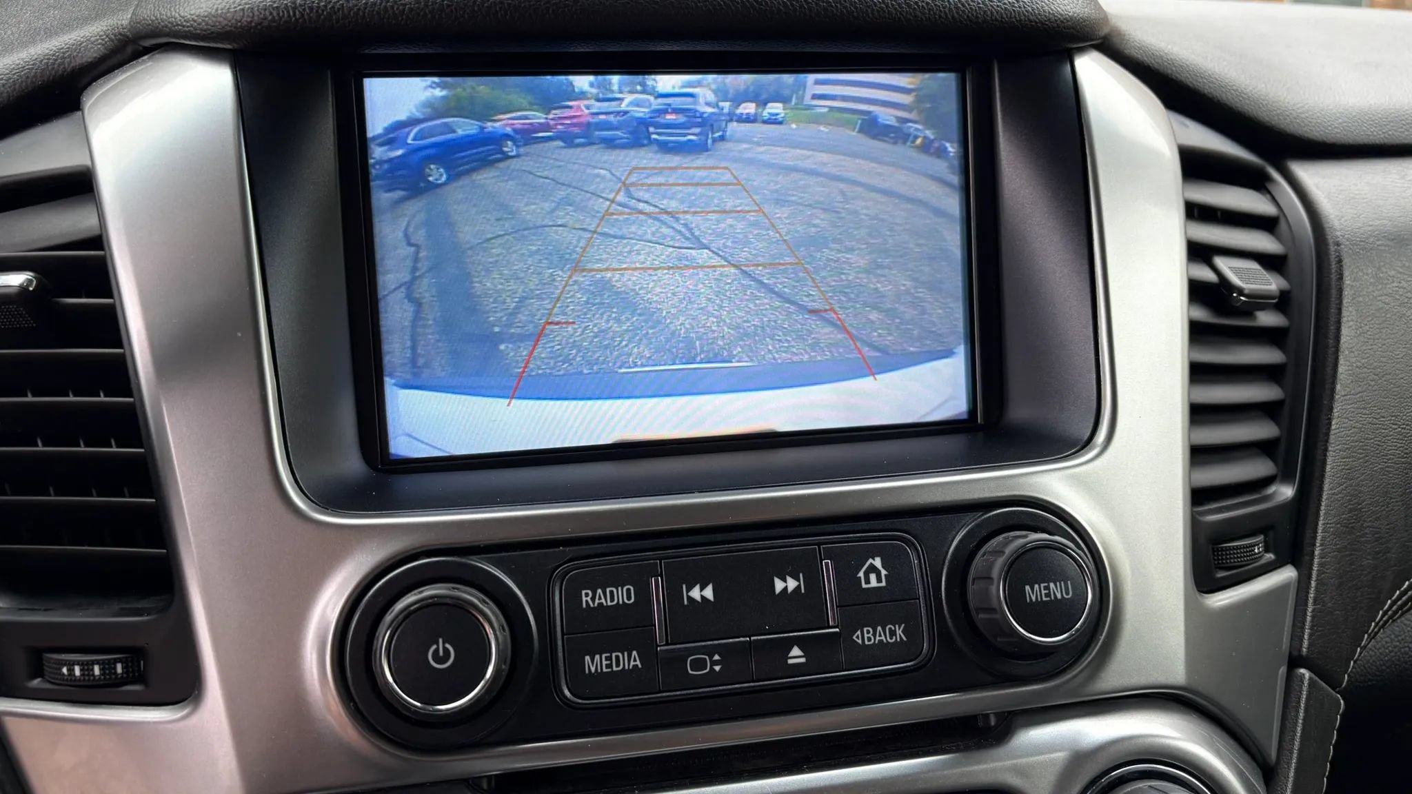 Used 2020 Chevrolet Suburban LT AWD/4WD image 18