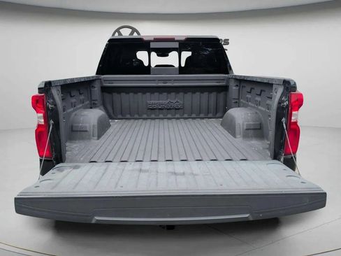 Used 2019 Chevrolet Silverado 1500 High Country RWD image 38