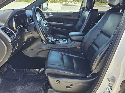 Used 2021 Jeep Grand Cherokee Limited image 26
