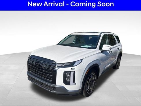 Used 2025 Hyundai Palisade SEL FWD image 2
