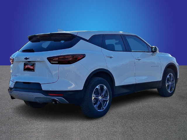 New 2024 Chevrolet Blazer LT w/ Driver Confidence Package FWD image 3