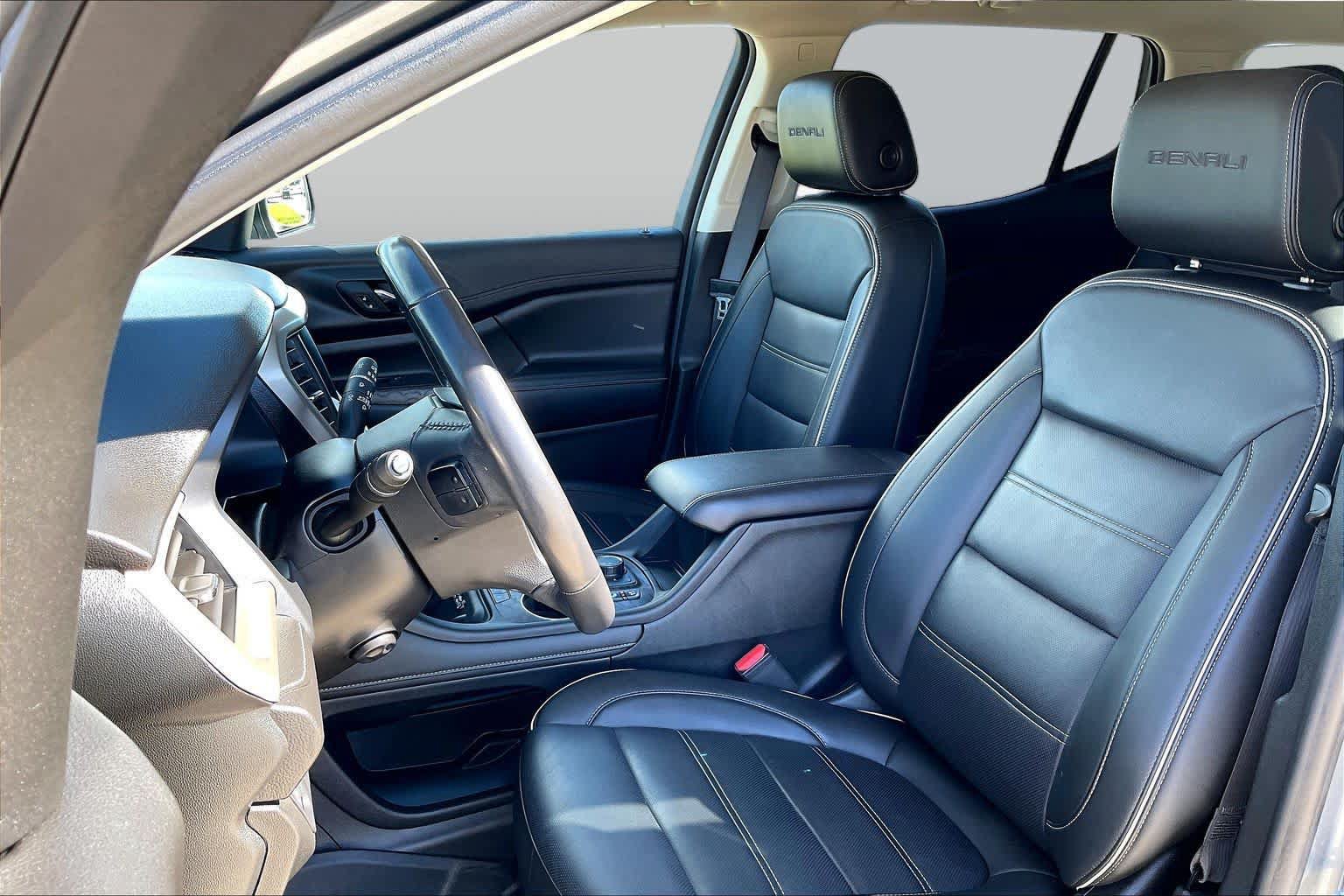 Used 2021 GMC Acadia Denali FWD image 8