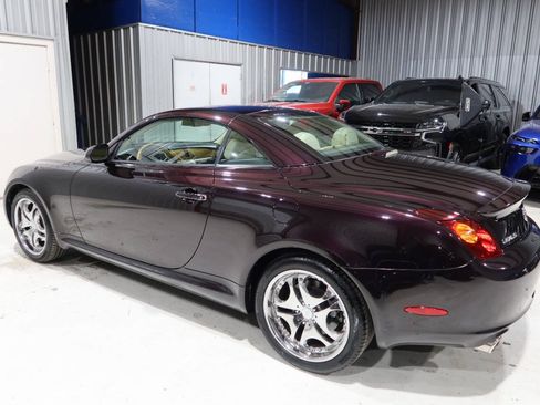 Used 2004 Lexus SC 430 Convertible RWD image 34