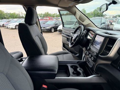 Used 2019 RAM 1500 Big Horn AWD/4WD image 14