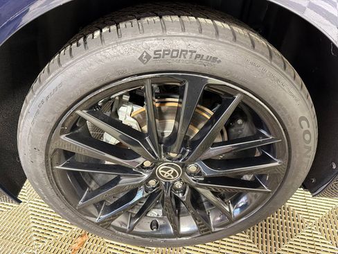 Used 2022 Toyota Camry XSE image 18