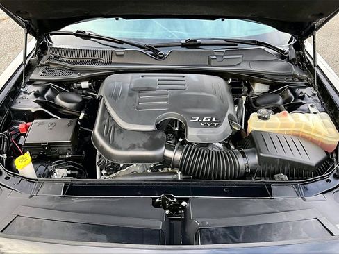 Used 2023 Dodge Challenger SXT image 27