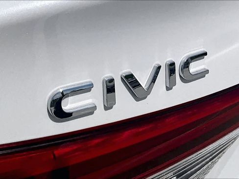 Used 2024 Honda Civic Touring image 29