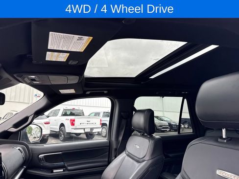 Used 2025 Ford Expedition Max Platinum w/ Stealth Appearance Package AWD/4WD image 11