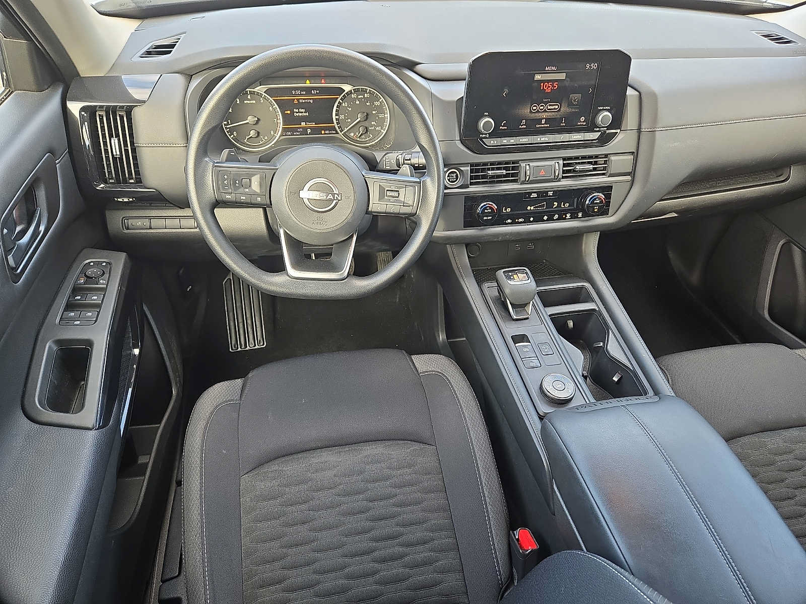 Used 2024 Nissan Pathfinder S AWD/4WD image 11