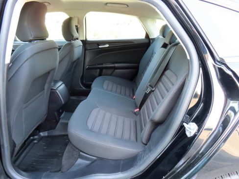 Used 2018 Ford Fusion S w/ Equipment Group 101A image 17