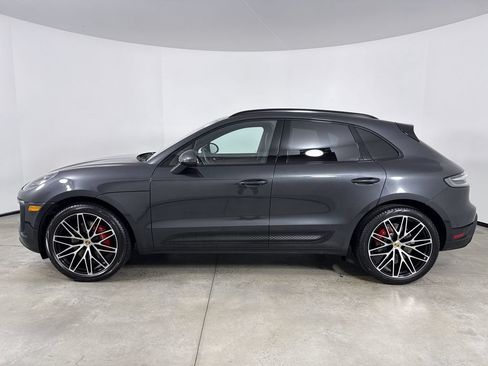 Certified 2023 Porsche Macan S AWD/4WD image 2