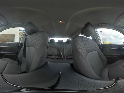 Used 2025 Toyota Camry LE image 41