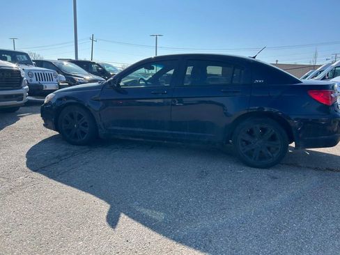 Used 2012 Chrysler 200 Touring w/ Cold Weather Group image 28