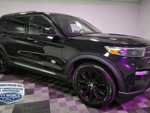 Used 2022 Ford Explorer King Ranch w/ Premium Technology Package AWD/4WD image 2