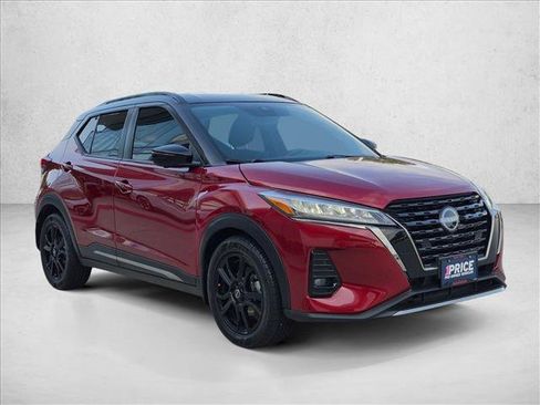 Used 2023 Nissan Kicks SR FWD image 3