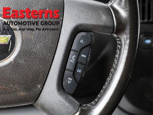 Used 2021 Chevrolet Express 2500 w/ Driver Convenience Package RWD image 16
