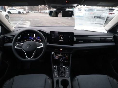 New 2026 Volkswagen Jetta SE image 7