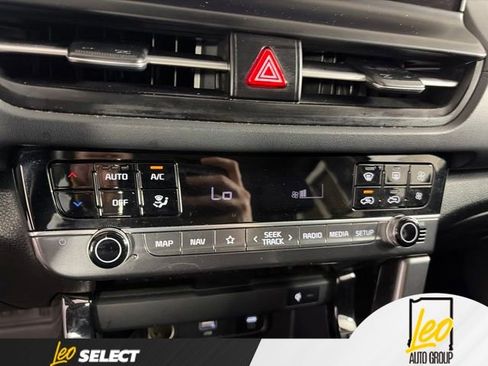 Used 2024 Kia Seltos EX AWD/4WD image 20