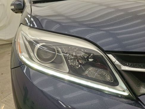 Used 2019 Toyota Sienna Limited image 28